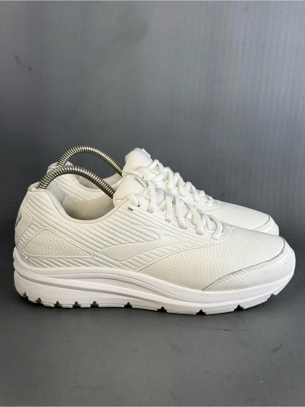 Brooks Addiction Walker 2 walking athletic sneaker shoes womens size 9